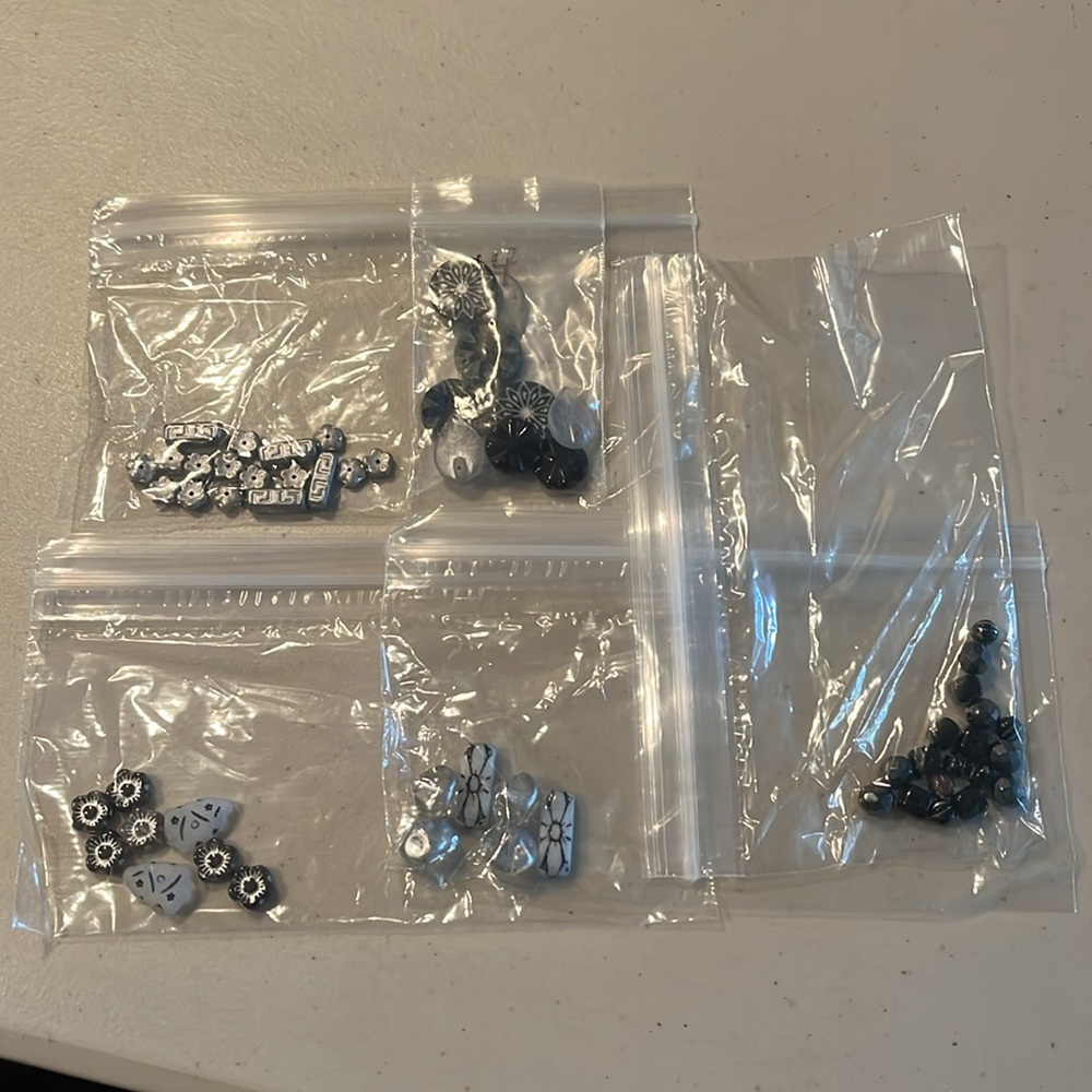 Assorted Black and White Beads. Glass beads lot
